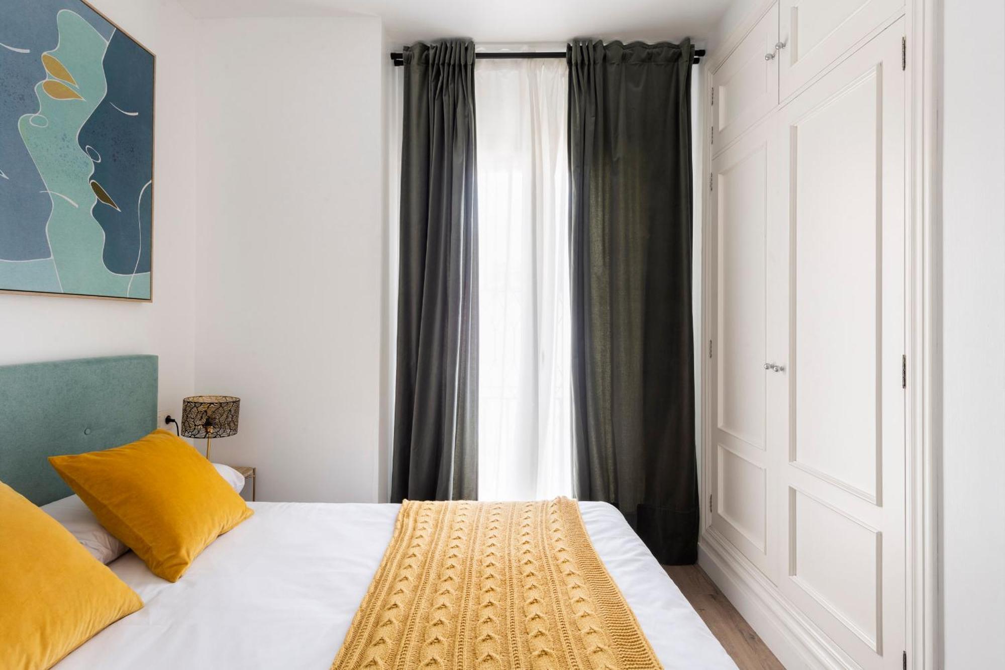 Misterhost Santiago Centrico Y Acogedor Con Piscina - Casco Historico Apartment Seville Luaran gambar